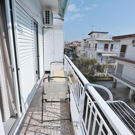 Themis 40 Steps From Beach Paralia Dionysiou Bagian luar foto