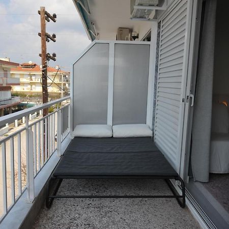 Themis 40 Steps From Beach Paralia Dionysiou Bagian luar foto